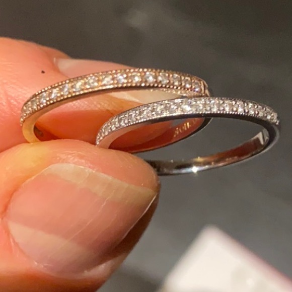 Mejuri Jewelry - Rose gold diamond stacking ring